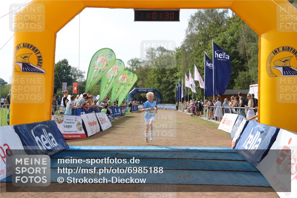08.09.2024 - Airport Race Strokosch-Dieckow http://msf.ph/oto/6985188 08.09.2024 12:02:11 Ziel 585, 2570, 2684, 2844 meine-sportfotos.de