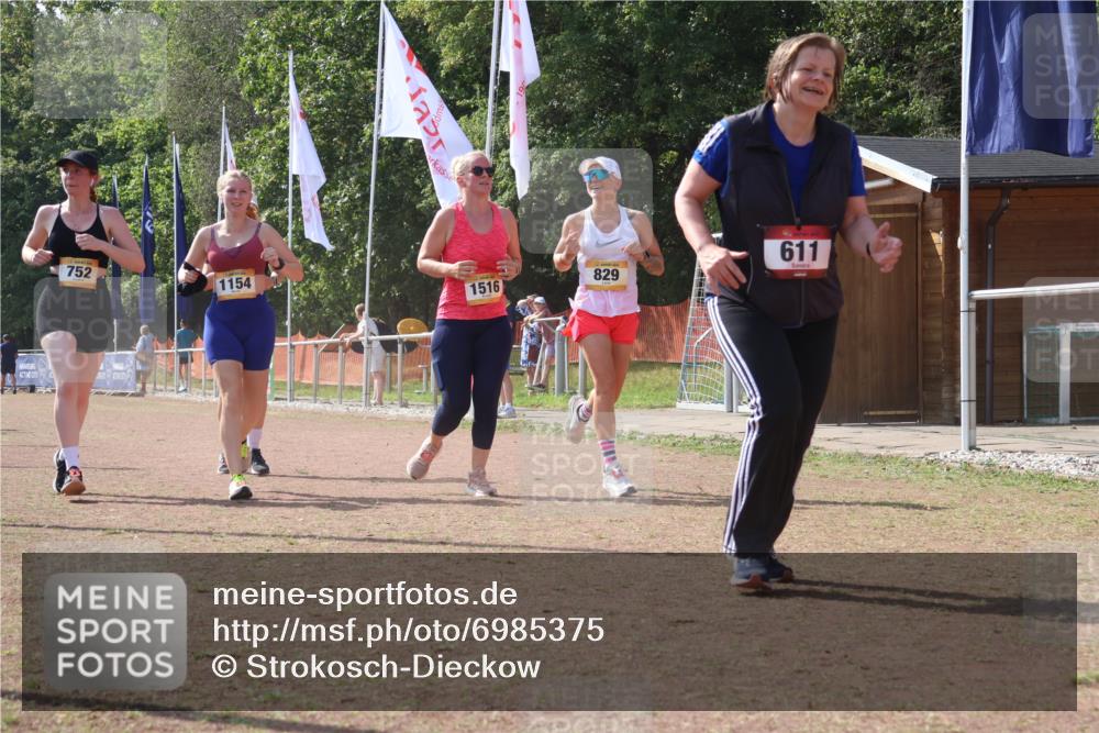 08.09.2024 - Airport Race Strokosch-Dieckow http://msf.ph/oto/6985375 08.09.2024 12:53:28 Ziel 266, 509, 611, 752, 829, 988, 1154, 1516, 3042 meine-sportfotos.de