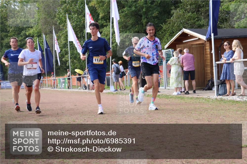 08.09.2024 - Airport Race Strokosch-Dieckow http://msf.ph/oto/6985391 08.09.2024 12:26:52 Ziel 3, 373, 1133, 1297, 1315, 1355 meine-sportfotos.de