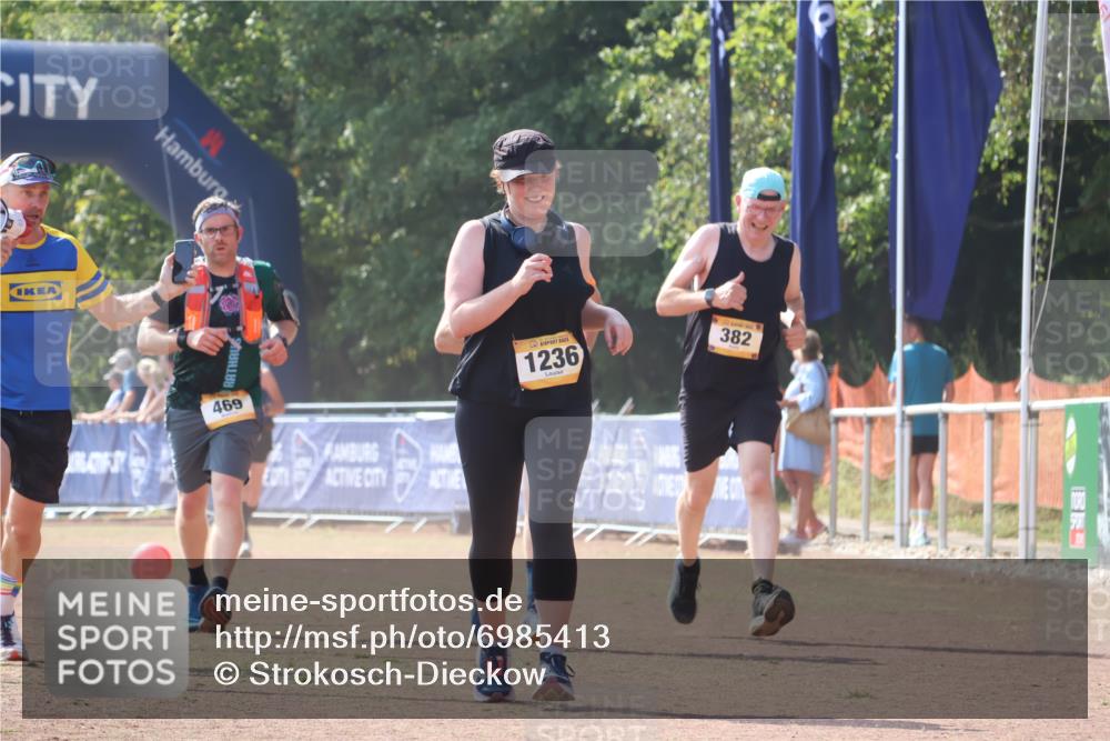 08.09.2024 - Airport Race Strokosch-Dieckow http://msf.ph/oto/6985413 08.09.2024 12:53:42 Ziel 140, 382, 388, 442, 1236 meine-sportfotos.de