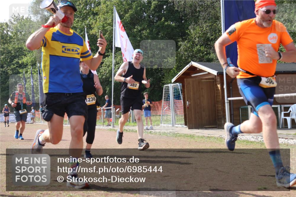 08.09.2024 - Airport Race Strokosch-Dieckow http://msf.ph/oto/6985444 08.09.2024 12:53:47 Ziel 382, 388, 469, 1236 meine-sportfotos.de