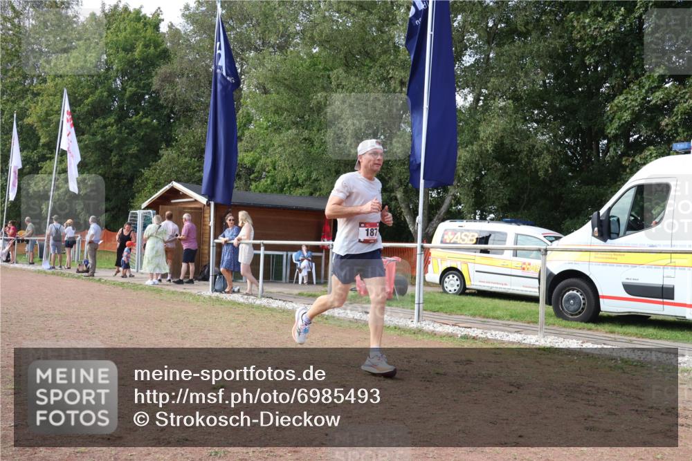08.09.2024 - Airport Race Strokosch-Dieckow http://msf.ph/oto/6985493 08.09.2024 12:27:10 Ziel 187, 243, 483, 724, 1421, 1483 meine-sportfotos.de
