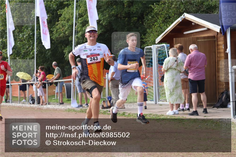 08.09.2024 - Airport Race Strokosch-Dieckow http://msf.ph/oto/6985502 08.09.2024 12:27:14 Ziel 243, 483, 887, 1421, 1483, 3070 meine-sportfotos.de