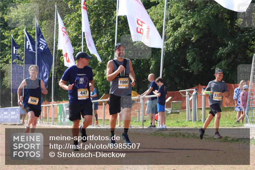 08.09.2024 - Airport Race Strokosch-Dieckow http://msf.ph/oto/6985507 08.09.2024 12:54:12 Ziel 462, 506, 1008, 1111 meine-sportfotos.de