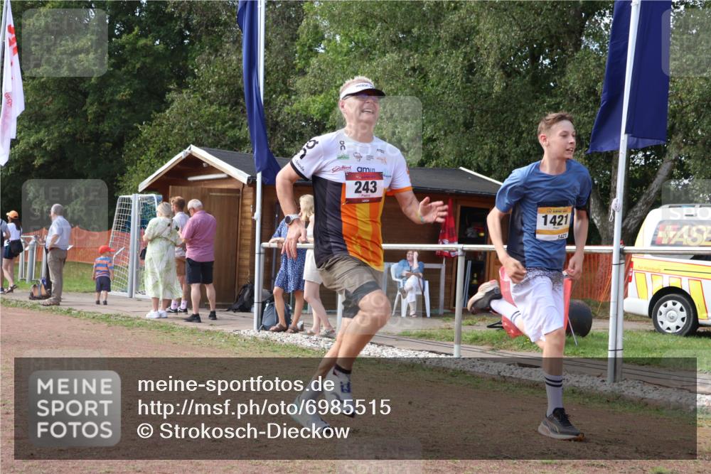 08.09.2024 - Airport Race Strokosch-Dieckow http://msf.ph/oto/6985515 08.09.2024 12:27:15 Ziel 243, 483, 788, 887, 1421, 1483, 3070, 3140 meine-sportfotos.de