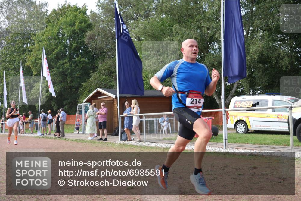 08.09.2024 - Airport Race Strokosch-Dieckow http://msf.ph/oto/6985591 08.09.2024 12:27:31 Ziel 186, 214, 999, 3112 meine-sportfotos.de