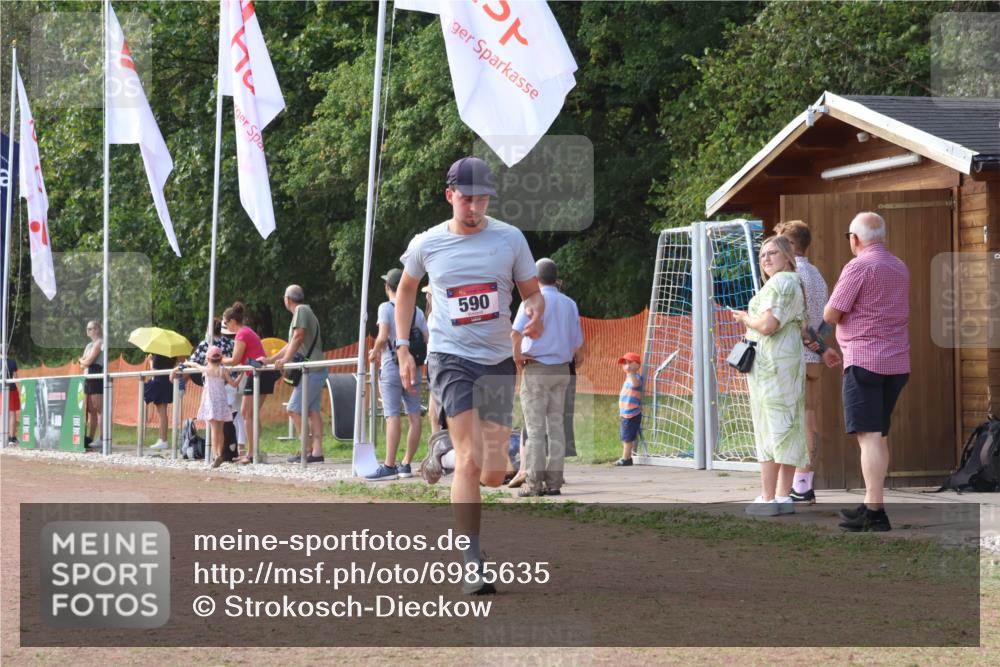 08.09.2024 - Airport Race Strokosch-Dieckow http://msf.ph/oto/6985635 08.09.2024 12:27:41 Ziel 590, 943 meine-sportfotos.de