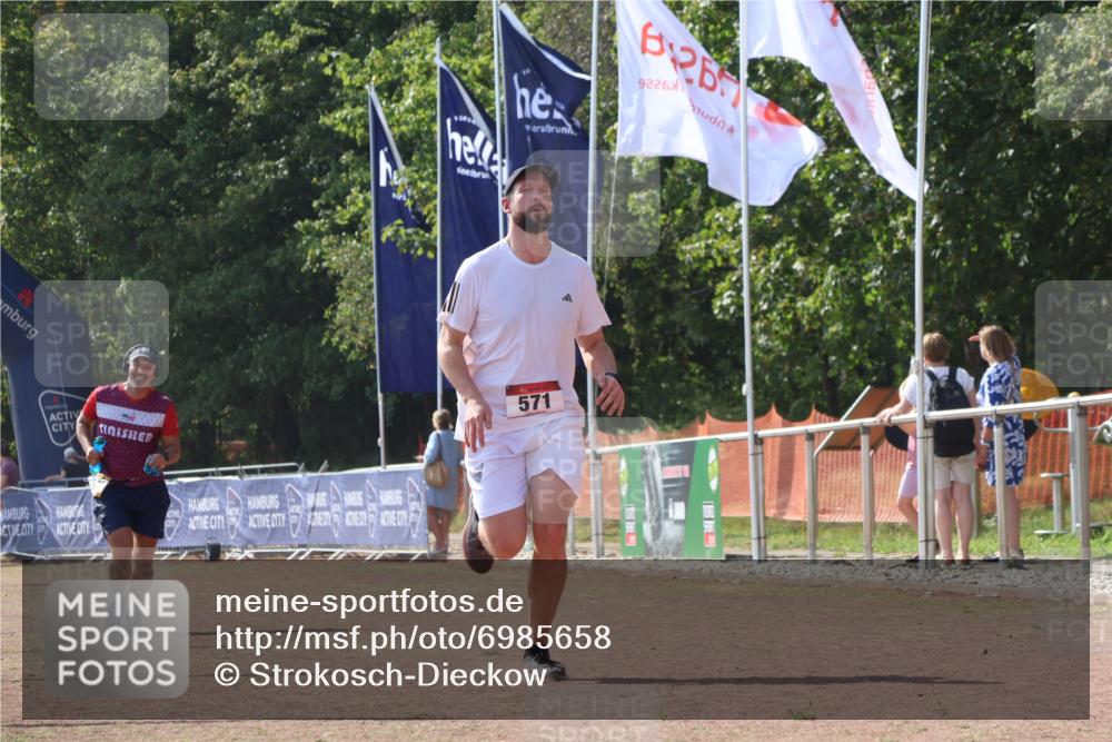08.09.2024 - Airport Race Strokosch-Dieckow http://msf.ph/oto/6985658 08.09.2024 12:54:55 Ziel 571, 1376 meine-sportfotos.de