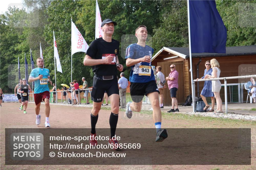08.09.2024 - Airport Race Strokosch-Dieckow http://msf.ph/oto/6985669 08.09.2024 12:27:51 Ziel 120, 318, 943, 1040, 1491 meine-sportfotos.de