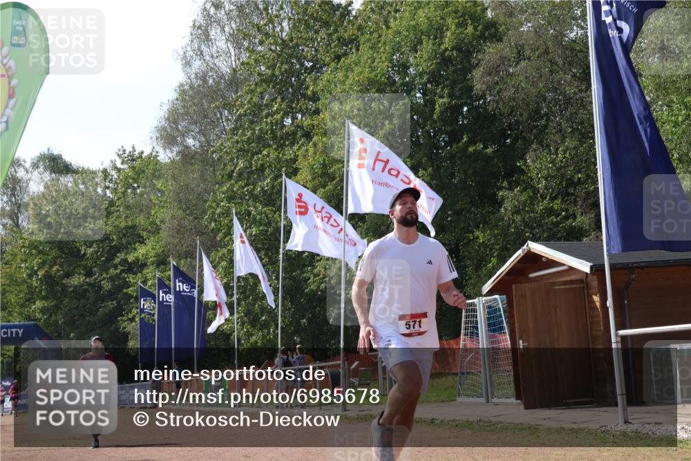 08.09.2024 - Airport Race Strokosch-Dieckow http://msf.ph/oto/6985678 08.09.2024 12:54:57 Ziel 571, 1376 meine-sportfotos.de