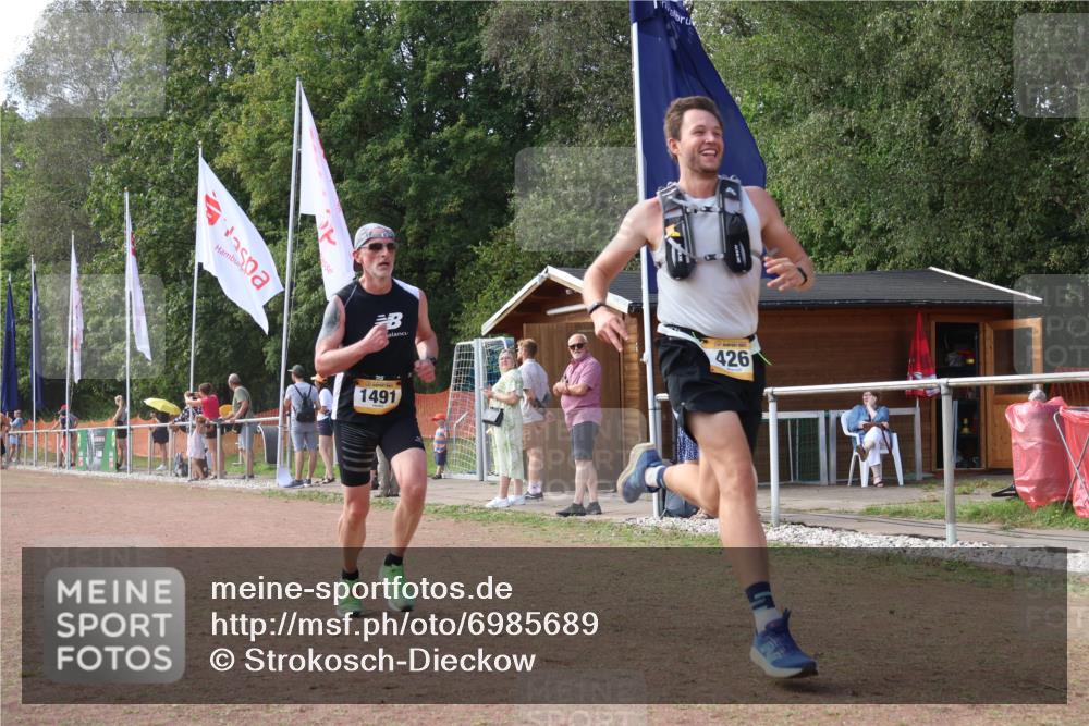 08.09.2024 - Airport Race Strokosch-Dieckow http://msf.ph/oto/6985689 08.09.2024 12:27:55 Ziel 109, 272, 318, 1491 meine-sportfotos.de