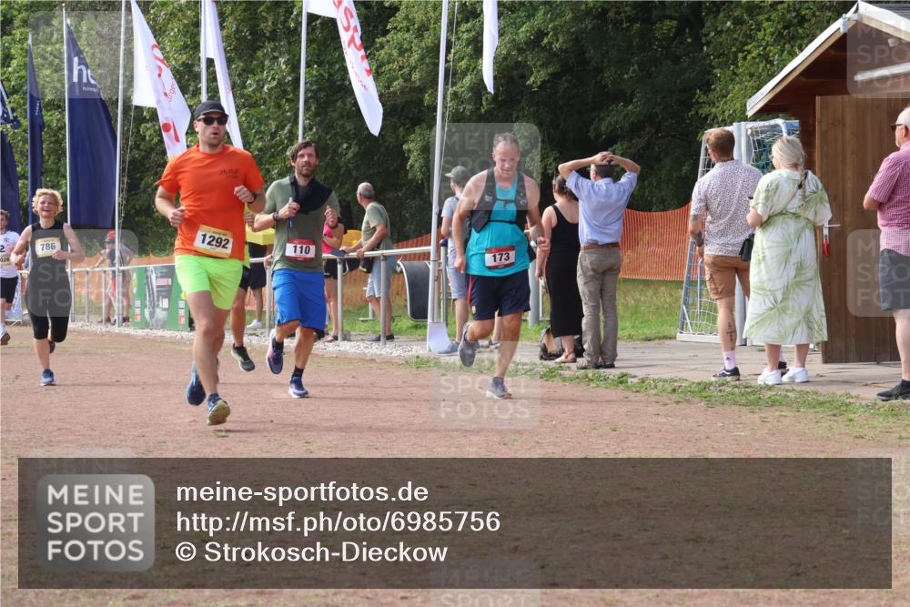08.09.2024 - Airport Race Strokosch-Dieckow http://msf.ph/oto/6985756 08.09.2024 12:28:08 Ziel 110, 173, 786, 1026, 1141, 1292, 3079 meine-sportfotos.de