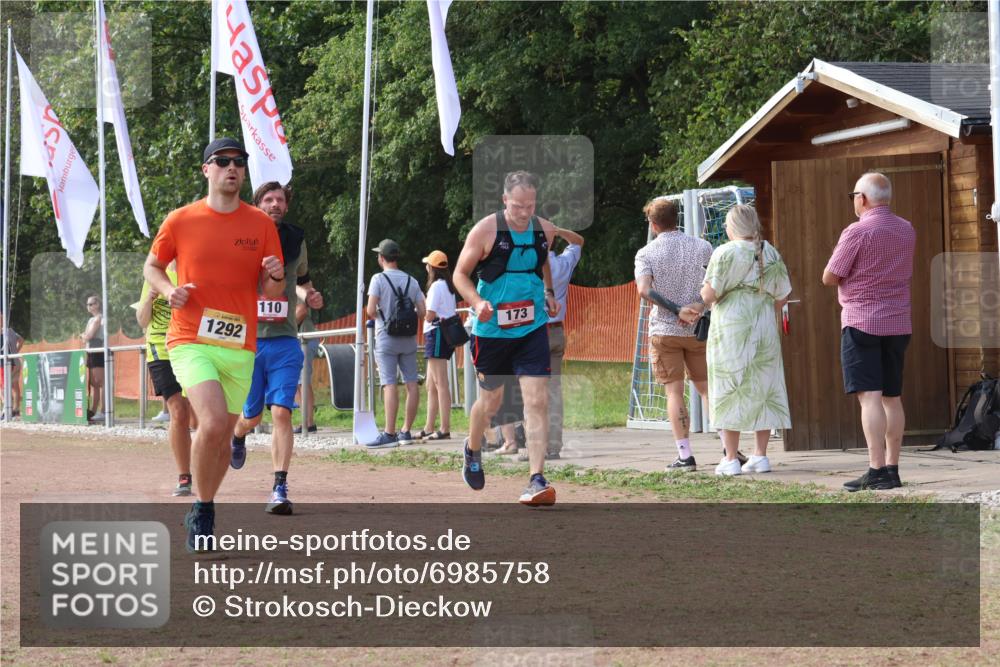 08.09.2024 - Airport Race Strokosch-Dieckow http://msf.ph/oto/6985758 08.09.2024 12:28:08 Ziel 110, 173, 786, 1026, 1141, 1292, 3079 meine-sportfotos.de