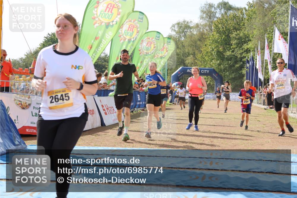 08.09.2024 - Airport Race Strokosch-Dieckow http://msf.ph/oto/6985774 08.09.2024 12:16:08 Ziel 225, 276, 1020, 2540, 2541, 2543, 2578, 2591, 2595, 2604, 2645, 2827, 2854, 2861, 3057 meine-sportfotos.de