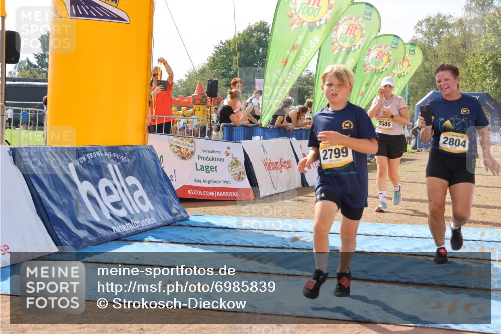 08.09.2024 - Airport Race Strokosch-Dieckow http://msf.ph/oto/6985839 08.09.2024 12:16:17 Ziel 225, 276, 1020, 2540, 2541, 2543, 2586, 2604, 2799, 2802, 2804, 2827, 2854, 3057 meine-sportfotos.de