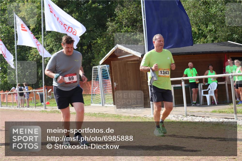 08.09.2024 - Airport Race Strokosch-Dieckow http://msf.ph/oto/6985888 08.09.2024 12:55:32 Ziel 69, 119, 748, 1147, 1343, 1377 meine-sportfotos.de