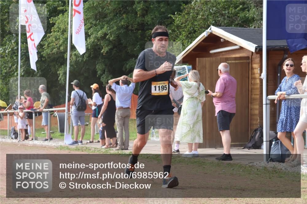 08.09.2024 - Airport Race Strokosch-Dieckow http://msf.ph/oto/6985962 08.09.2024 12:28:34 Ziel 26, 751, 831, 1195, 1215, 1357, 2880, 3132 meine-sportfotos.de