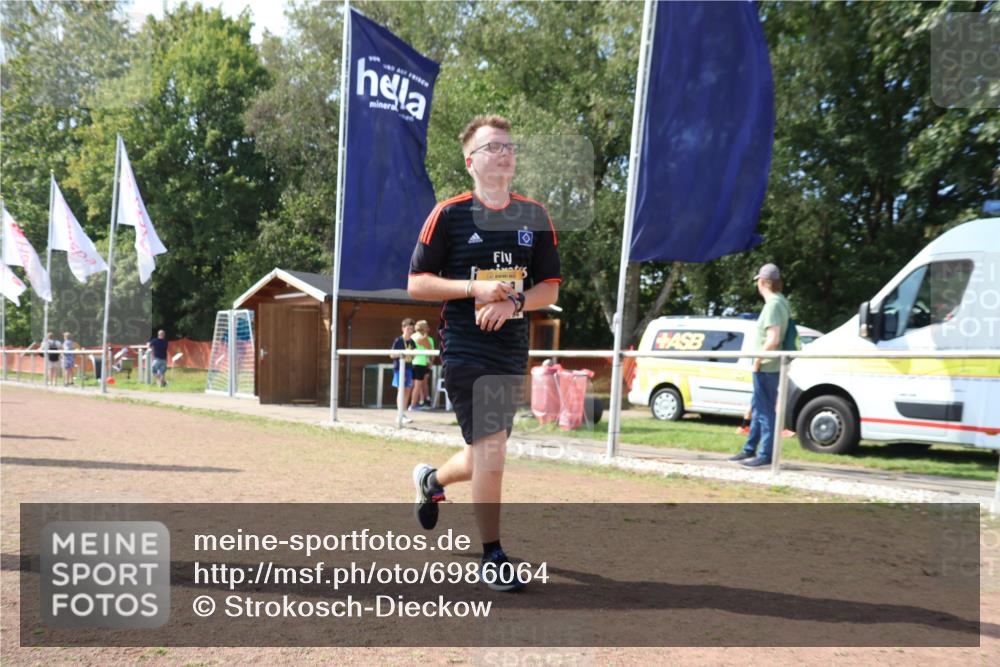 08.09.2024 - Airport Race Strokosch-Dieckow http://msf.ph/oto/6986064 08.09.2024 12:56:01 Ziel 121, 717, 794, 1074, 1210, 3159 meine-sportfotos.de