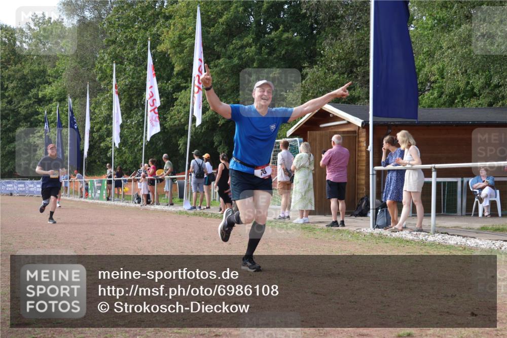 08.09.2024 - Airport Race Strokosch-Dieckow http://msf.ph/oto/6986108 08.09.2024 12:28:58 Ziel 70, 902, 1061 meine-sportfotos.de