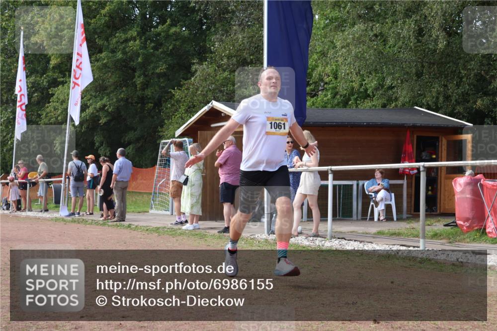 08.09.2024 - Airport Race Strokosch-Dieckow http://msf.ph/oto/6986155 08.09.2024 12:29:05 Ziel 55, 262, 1061 meine-sportfotos.de