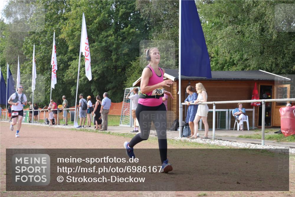 08.09.2024 - Airport Race Strokosch-Dieckow http://msf.ph/oto/6986167 08.09.2024 12:29:08 Ziel 55, 262, 1061, 3036 meine-sportfotos.de