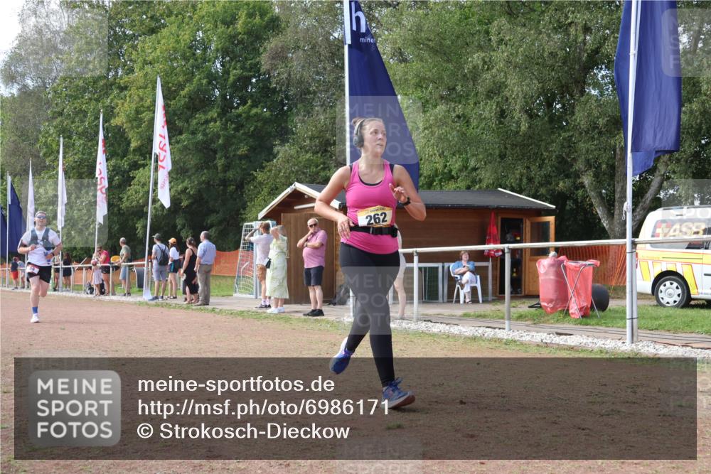 08.09.2024 - Airport Race Strokosch-Dieckow http://msf.ph/oto/6986171 08.09.2024 12:29:08 Ziel 55, 262, 1061, 3036 meine-sportfotos.de