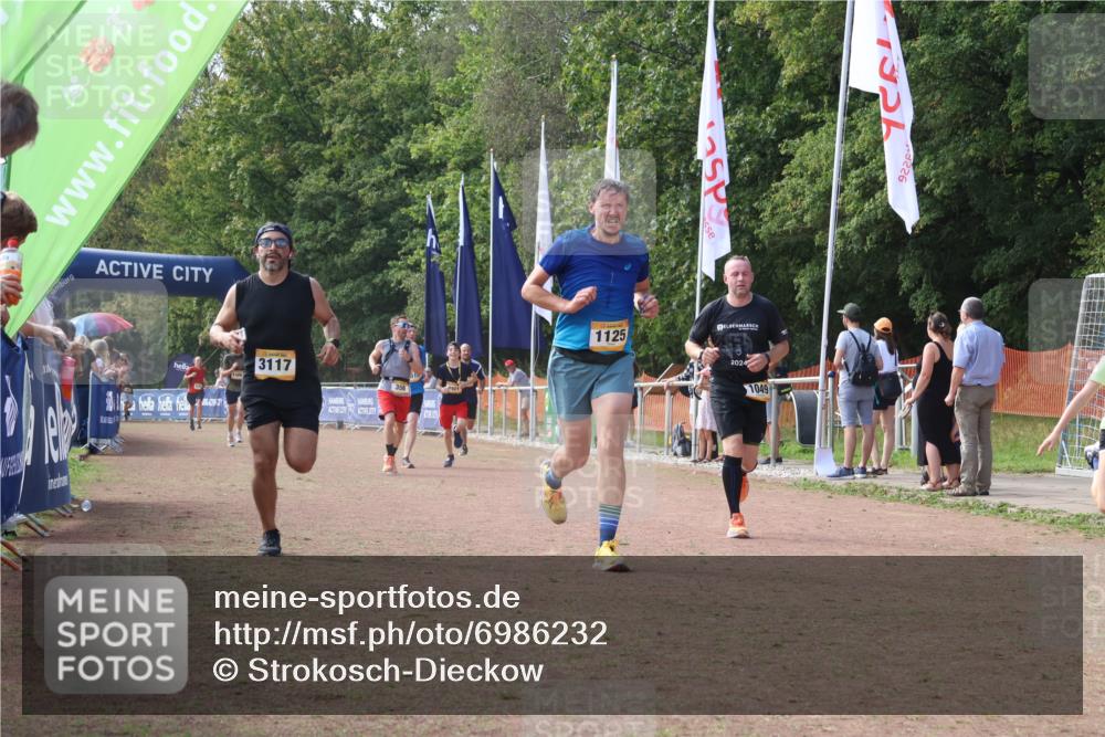 08.09.2024 - Airport Race Strokosch-Dieckow http://msf.ph/oto/6986232 08.09.2024 12:29:22 Ziel 71, 358, 516, 738, 1049, 1125, 3117 meine-sportfotos.de