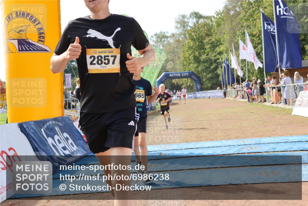 08.09.2024 - Airport Race Strokosch-Dieckow http://msf.ph/oto/6986238 08.09.2024 12:04:57 Ziel 687, 2666, 2845, 2857 meine-sportfotos.de
