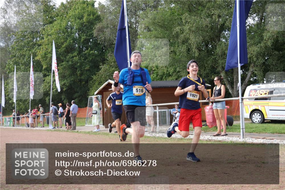 08.09.2024 - Airport Race Strokosch-Dieckow http://msf.ph/oto/6986278 08.09.2024 12:29:28 Ziel 19, 516, 738, 1486 meine-sportfotos.de