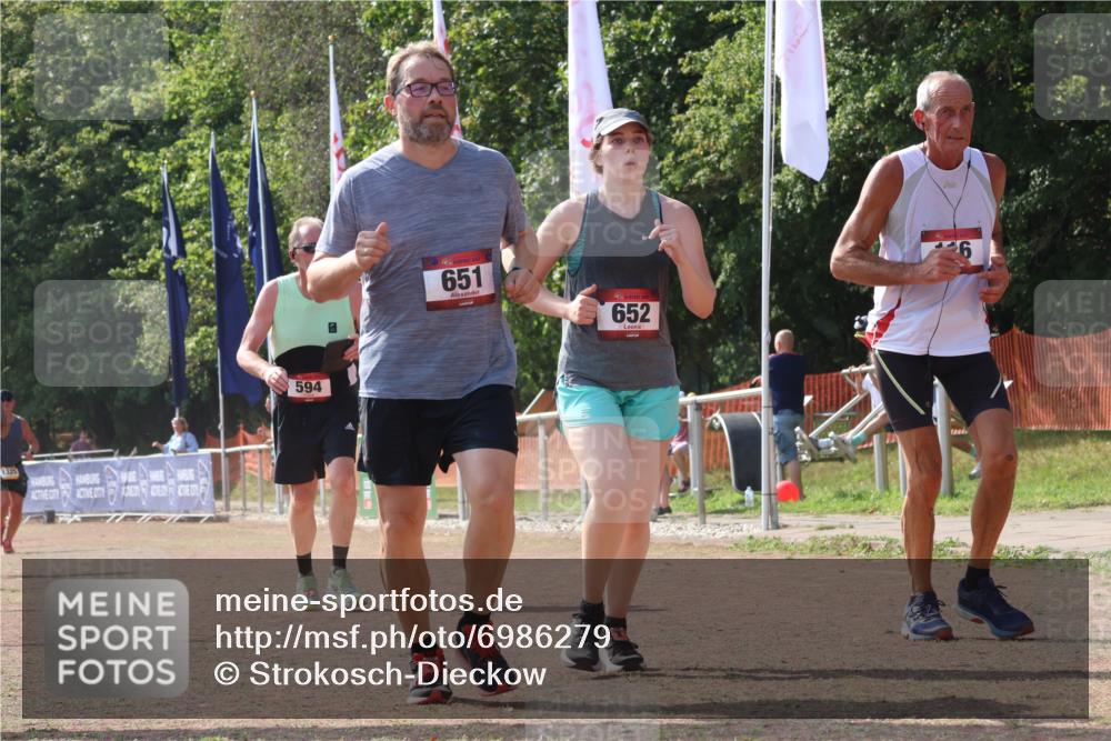 08.09.2024 - Airport Race Strokosch-Dieckow http://msf.ph/oto/6986279 08.09.2024 12:57:04 Ziel 116, 594, 651, 652, 812, 827 meine-sportfotos.de