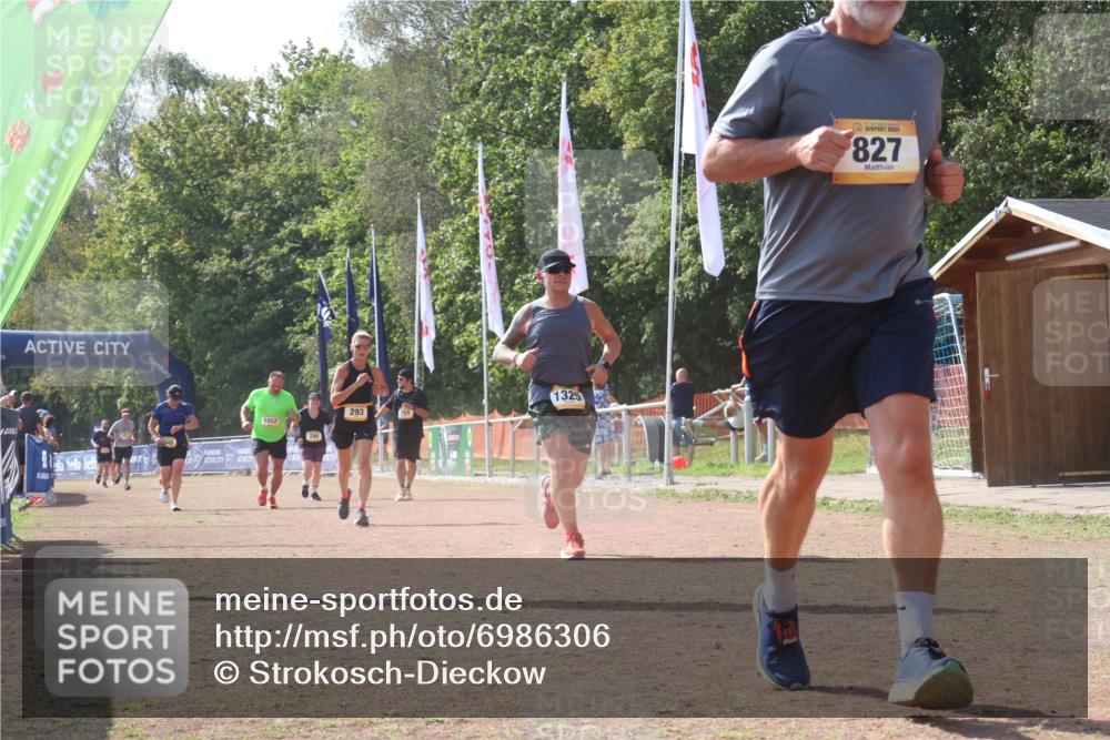 08.09.2024 - Airport Race Strokosch-Dieckow http://msf.ph/oto/6986306 08.09.2024 12:57:13 Ziel 293, 298, 448, 594, 755, 827, 1052, 1325 meine-sportfotos.de