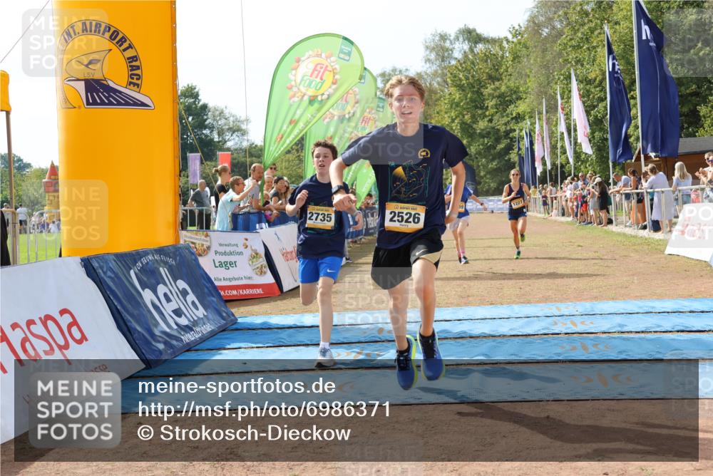 08.09.2024 - Airport Race Strokosch-Dieckow http://msf.ph/oto/6986371 08.09.2024 12:05:27 Ziel 1227, 2526, 2534, 2659, 2735, 2753, 3034 meine-sportfotos.de