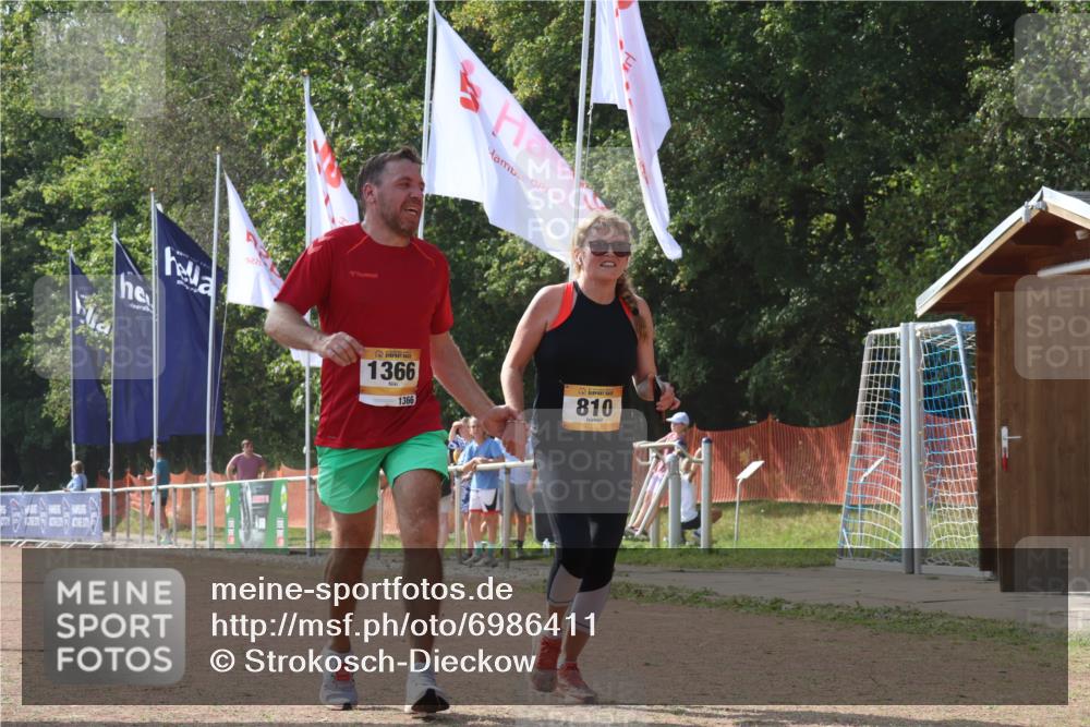 08.09.2024 - Airport Race Strokosch-Dieckow http://msf.ph/oto/6986411 08.09.2024 12:58:08 Ziel 810, 1284, 1366 meine-sportfotos.de