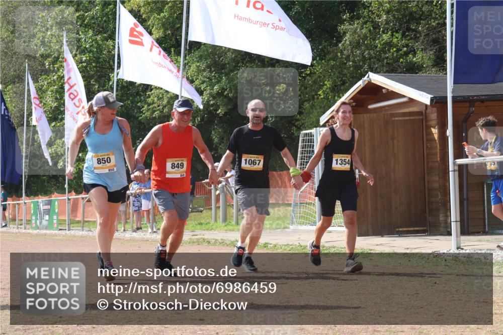 08.09.2024 - Airport Race Strokosch-Dieckow http://msf.ph/oto/6986459 08.09.2024 12:58:34 Ziel 780, 835, 849, 850, 1067, 1354 meine-sportfotos.de