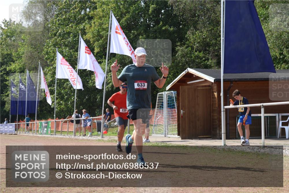 08.09.2024 - Airport Race Strokosch-Dieckow http://msf.ph/oto/6986537 08.09.2024 12:59:31 Ziel 235, 633, 1471 meine-sportfotos.de