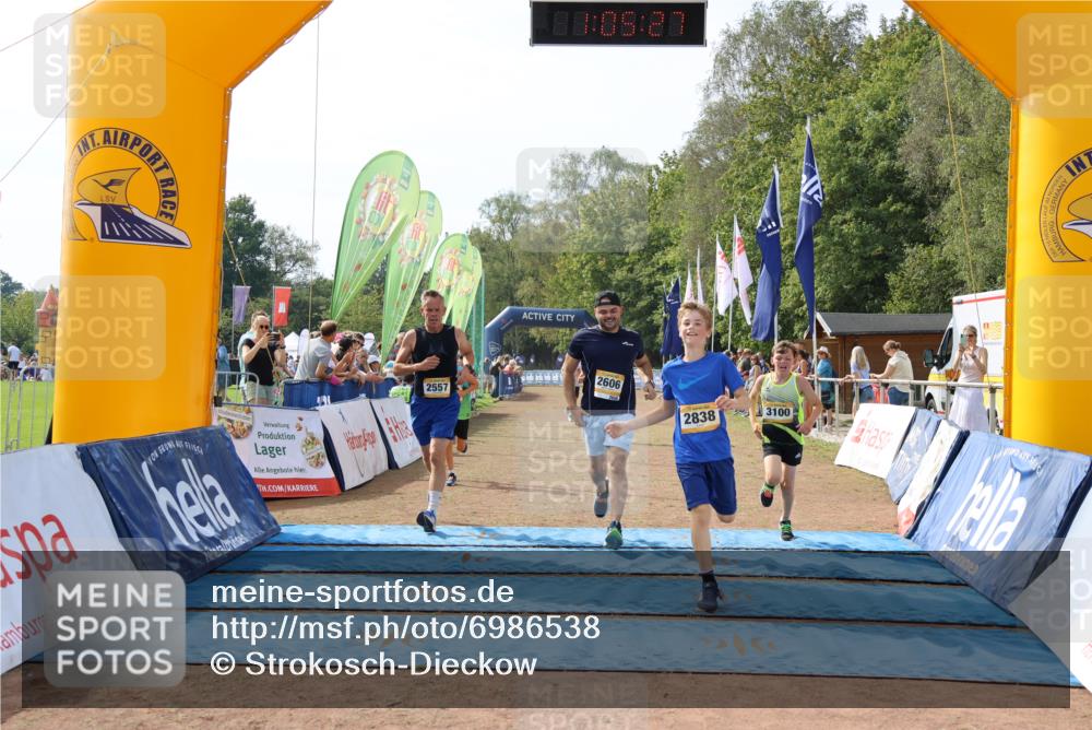 08.09.2024 - Airport Race Strokosch-Dieckow http://msf.ph/oto/6986538 08.09.2024 12:06:08 Ziel 582, 669, 2527, 2557, 2606, 2838, 3058, 3099, 3100, 3129 meine-sportfotos.de