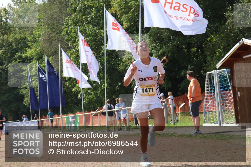 08.09.2024 - Airport Race Strokosch-Dieckow http://msf.ph/oto/6986544 08.09.2024 12:59:38 Ziel 235, 1471 meine-sportfotos.de