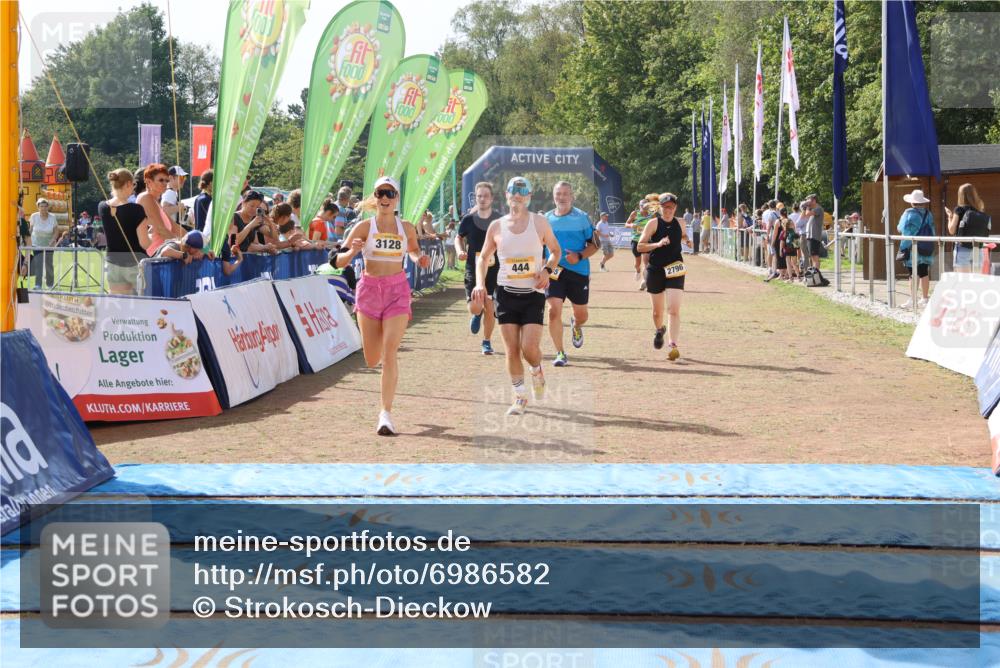 08.09.2024 - Airport Race Strokosch-Dieckow http://msf.ph/oto/6986582 08.09.2024 12:18:29 Ziel 38, 444, 492, 543, 995, 2635, 2754, 2796, 3018, 3128 meine-sportfotos.de