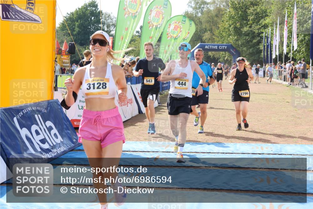 08.09.2024 - Airport Race Strokosch-Dieckow http://msf.ph/oto/6986594 08.09.2024 12:18:31 Ziel 38, 444, 492, 543, 2554, 2635, 2754, 2796, 3018, 3128 meine-sportfotos.de