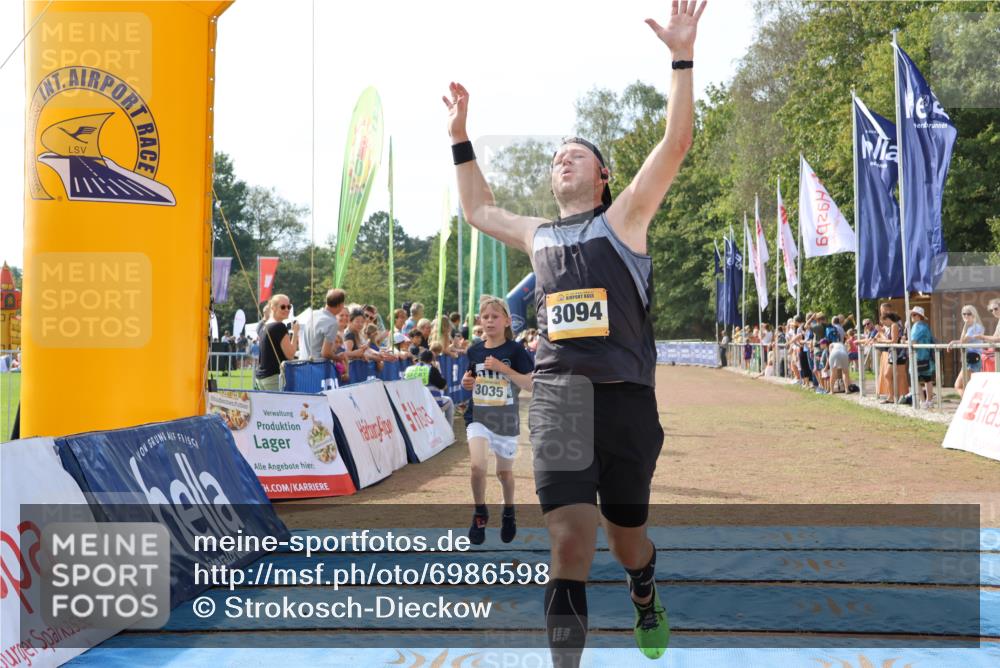 08.09.2024 - Airport Race Strokosch-Dieckow http://msf.ph/oto/6986598 08.09.2024 12:06:35 Ziel 2868, 3035, 3094 meine-sportfotos.de