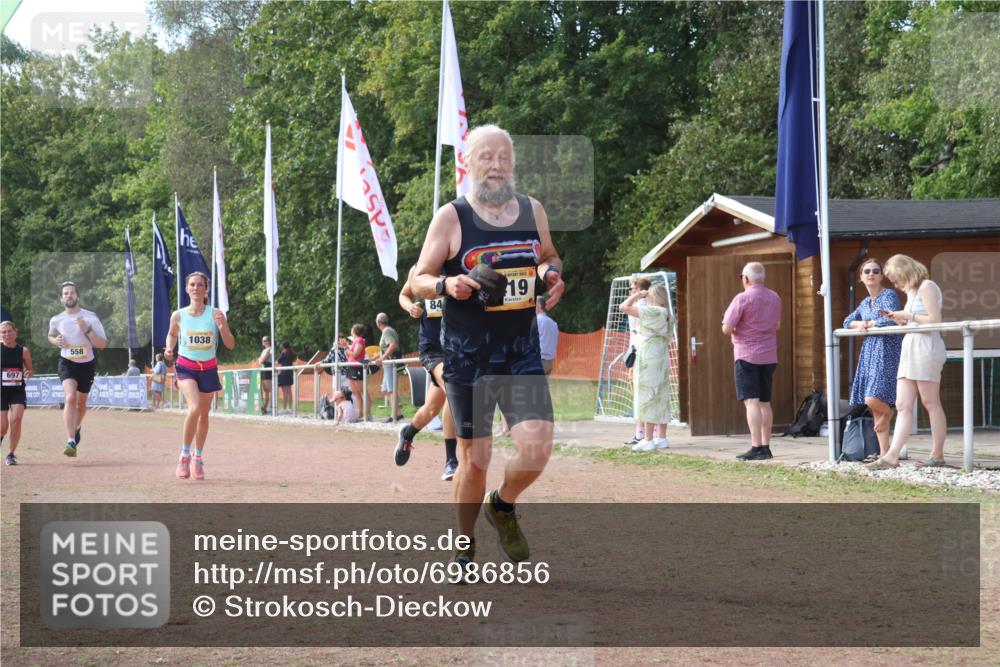 08.09.2024 - Airport Race Strokosch-Dieckow http://msf.ph/oto/6986856 08.09.2024 12:29:46 Ziel 419, 558, 697, 843, 1014, 1038 meine-sportfotos.de