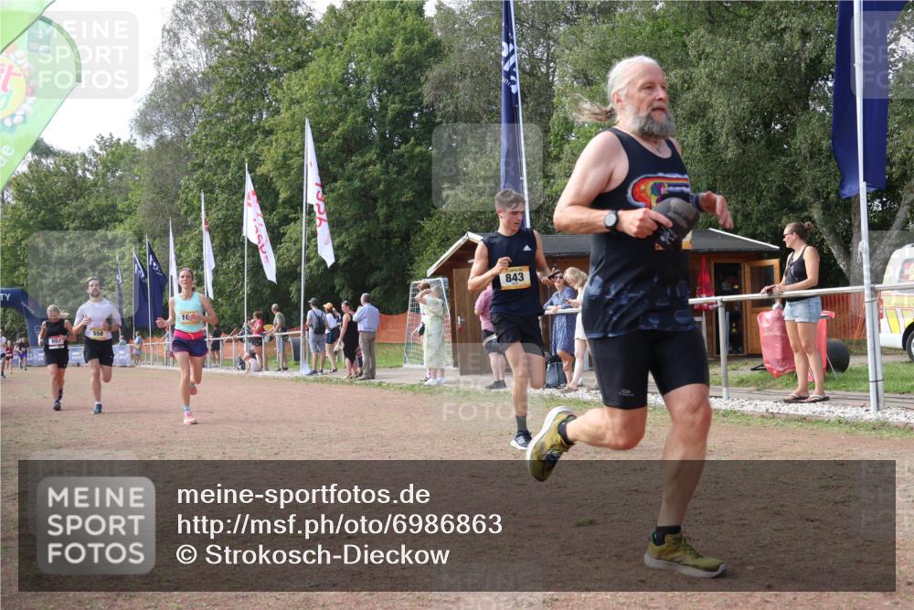 08.09.2024 - Airport Race Strokosch-Dieckow http://msf.ph/oto/6986863 08.09.2024 12:29:47 Ziel 419, 558, 697, 843, 1014, 1038 meine-sportfotos.de