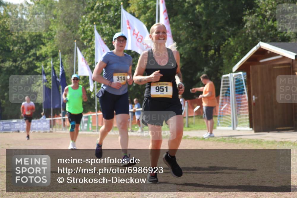 08.09.2024 - Airport Race Strokosch-Dieckow http://msf.ph/oto/6986923 08.09.2024 13:00:03 Ziel 274, 314, 555, 556, 951 meine-sportfotos.de