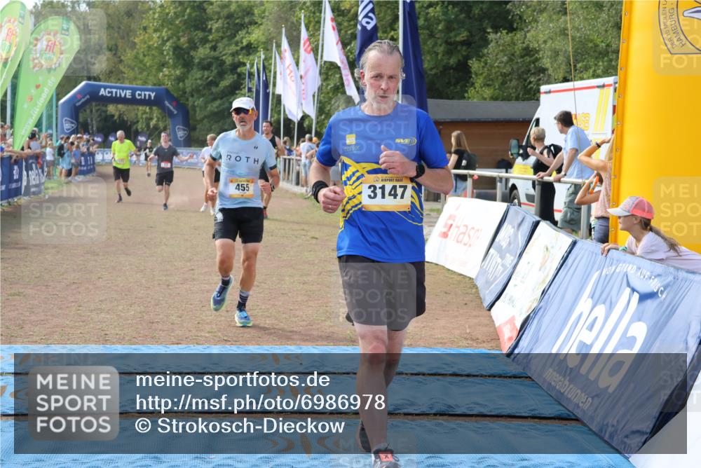 08.09.2024 - Airport Race Strokosch-Dieckow http://msf.ph/oto/6986978 08.09.2024 12:20:29 Ziel 77, 455, 866, 1173, 2841, 3004, 3147 meine-sportfotos.de