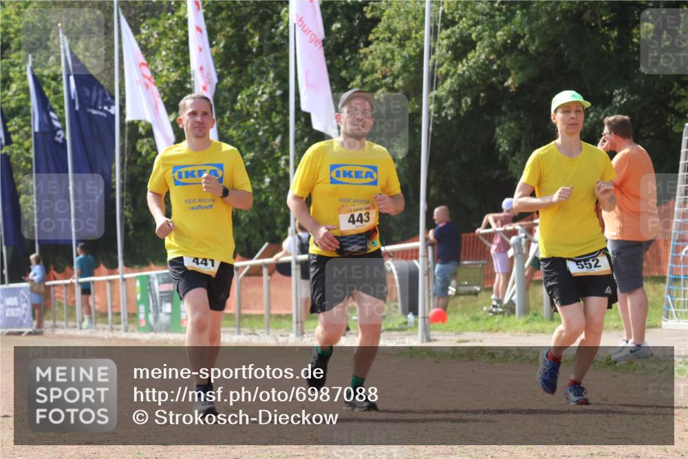 08.09.2024 - Airport Race Strokosch-Dieckow http://msf.ph/oto/6987088 08.09.2024 13:00:42 Ziel 203, 441, 443, 552 meine-sportfotos.de