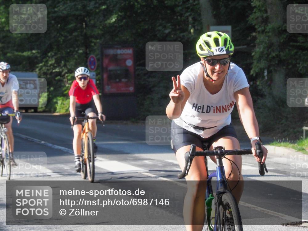 08.09.2024 - Stadtparktriathlon Zöllner http://msf.ph/oto/6987146 08.09.2024 09:54:27 Radfahren 186, 192, 195, 206, 228, 237, 238, 244 meine-sportfotos.de