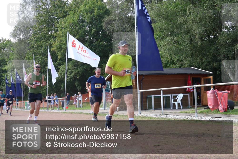 08.09.2024 - Airport Race Strokosch-Dieckow http://msf.ph/oto/6987158 08.09.2024 13:00:59 Ziel 279, 613, 908, 1413, 1418, 1452 meine-sportfotos.de