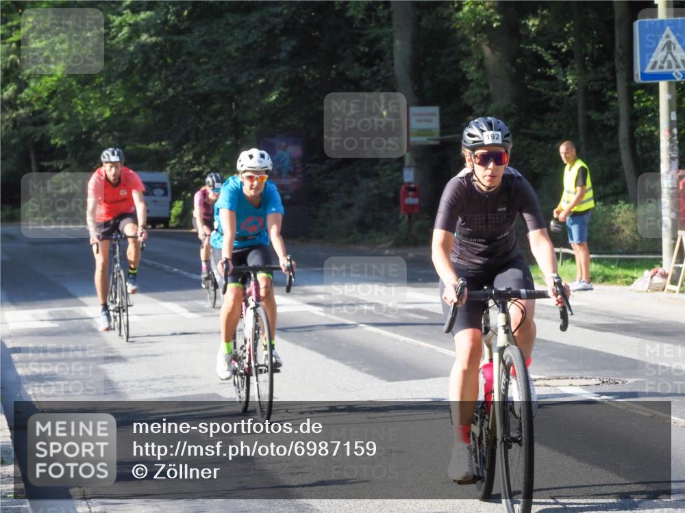 08.09.2024 - Stadtparktriathlon Zöllner http://msf.ph/oto/6987159 08.09.2024 09:54:31 Radfahren 186, 192, 195, 206, 228, 238, 244 meine-sportfotos.de