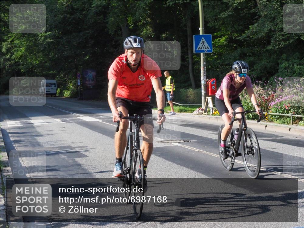 08.09.2024 - Stadtparktriathlon Zöllner http://msf.ph/oto/6987168 08.09.2024 09:54:33 Radfahren 192, 195, 206, 228, 238, 244 meine-sportfotos.de