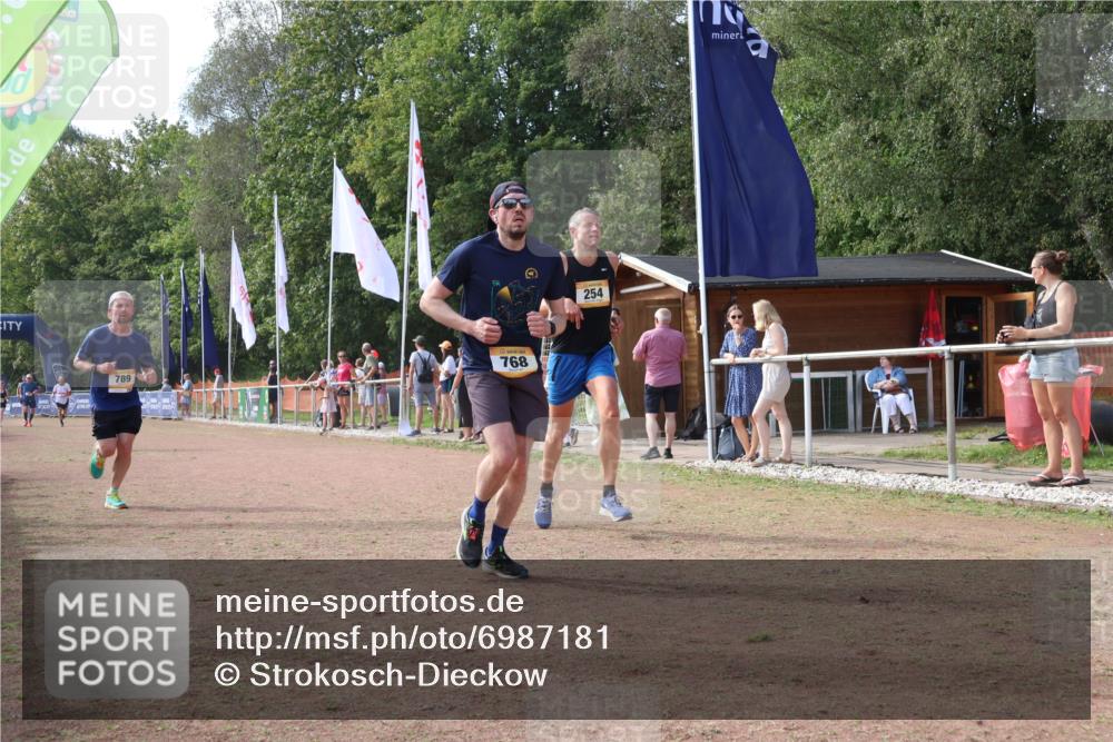 08.09.2024 - Airport Race Strokosch-Dieckow http://msf.ph/oto/6987181 08.09.2024 12:30:35 Ziel 254, 581, 742, 768, 789 meine-sportfotos.de